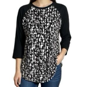 LuLaRoe‎ Randy Small Black White Abstract Figure Print Raglan 3/4 Sleeve Tee S